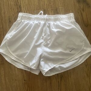 Nike Drifit White Athletic Shorts with Elastic Waistband size medium